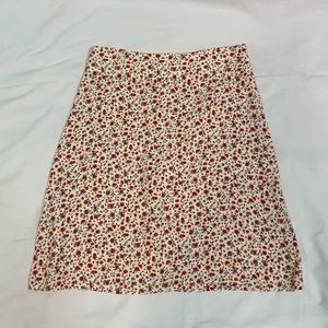 brandy melville clare skirt!